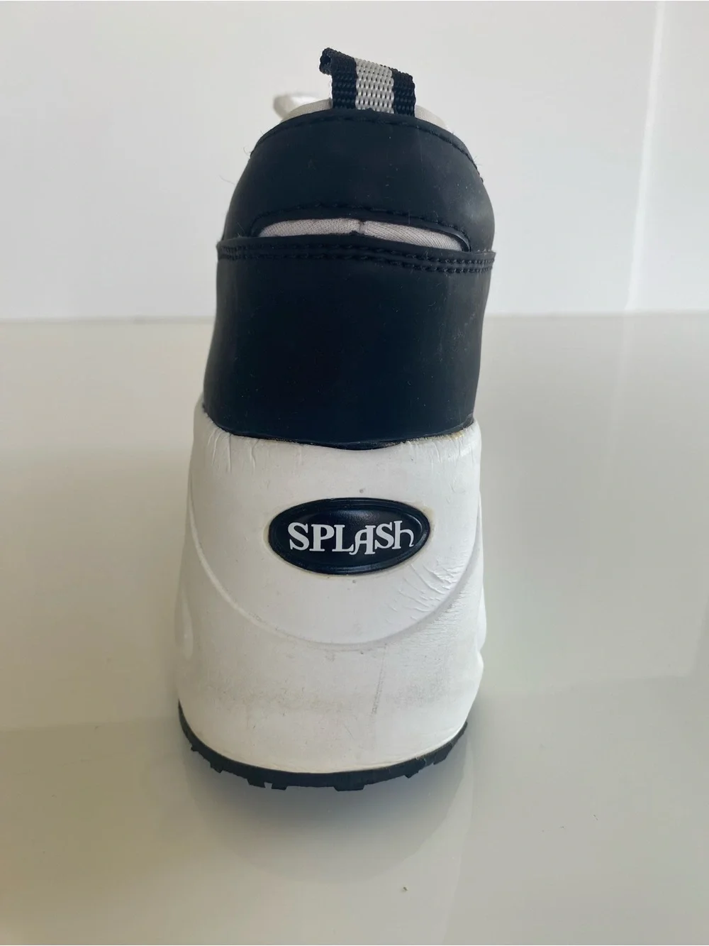Rare Vintage Y2K Splash Platform Sneakers 8 Black & White